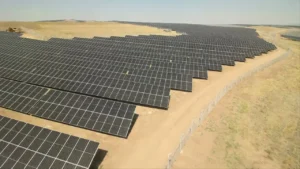 Güneş Enerjisi Santrali Timelapse Çekimi